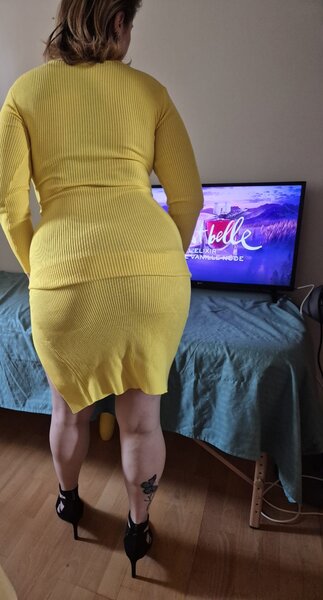 Blonda selectiva, 39 ani