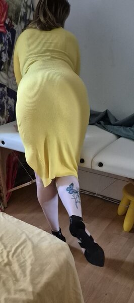 Blonda selectiva, 39 ani